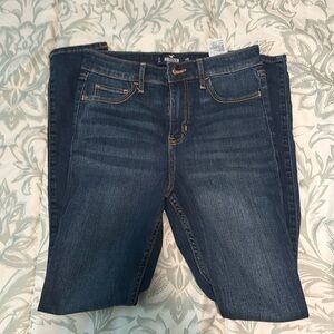 Hollister high rise super skinny jeans size 1s waist 25 length 28
